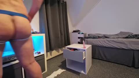 Candy Boy online show from 12-25-24, 04:33