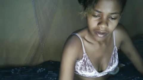 candybrown001 online show from 10-06-25, 07:00