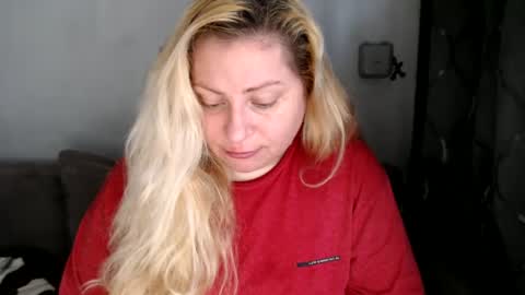 Laura online show from 02-25-25, 07:52