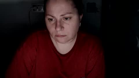 Laura online show from 03-01-25, 01:43