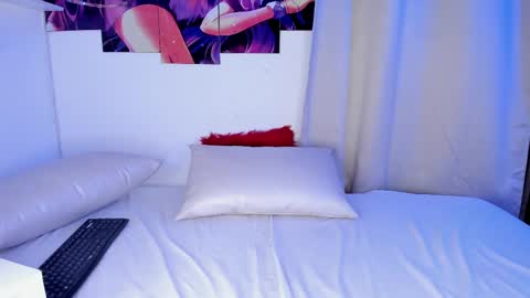 Snapshot of candycuckol chatting on 03-06-25, 01:58 Candy online show from 03-06-25, 01:58