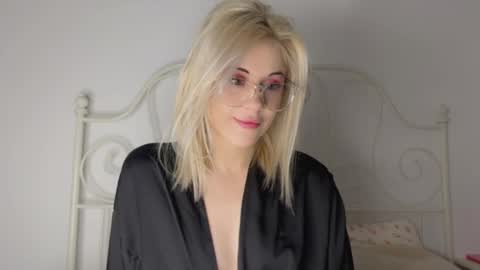 Snapshot of candyhannah chatting on 02-20-26, 07:14 You can call me HH online show from 02-20-26, 07:14