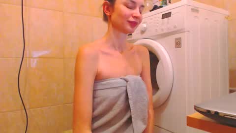 CANDYJESx online show from 12-18-24, 12:29