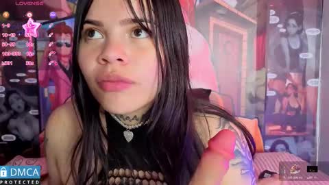 Snapshot of candykane06 chatting on 10-29-25, 01:41 Candy online show from 10-29-25, 01:41