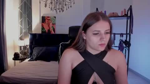 Sofia online show from 02-07-25, 04:06