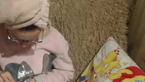 say meow and send tip  online show from 02-19-25, 08:31