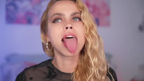 FANSLY  -    online show from 03-08-25, 03:13