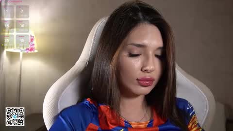 Anna online show from 12-22-25, 03:20