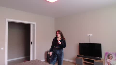 candymini online show from 01-25-25, 08:53