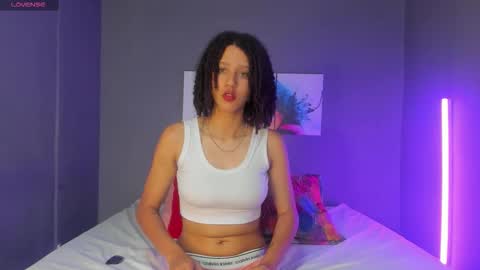 Snapshot of candymoon88 chatting on 02-02-26, 10:30 Salome online show from 02-02-26, 10:30