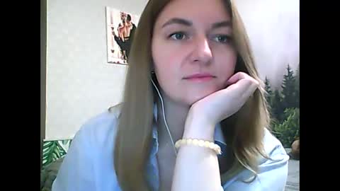 Snapshot of candyolime chatting on 03-11-25, 09:26 Daisy online show from 03-11-25, 09:26