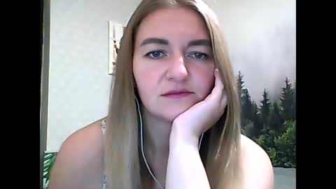 Snapshot of candyolime chatting on 09-26-25, 08:46 Daisy online show from 09-26-25, 08:46