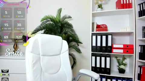 Candy  My pleasure its in  your hands online show from 11-08-25, 05:18