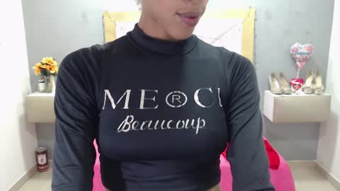 Snapshot of canella_hotx chatting on 01-02-25, 05:39 Canela online show from 01-02-25, 05:39