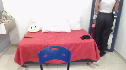 Canela online show from 03-12-25, 07:59