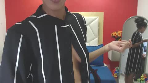 Canela online show from 10-20-25, 03:01