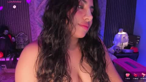 GABRIELA LOPEZ online show from 10-24-25, 05:37