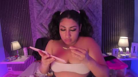 GABRIELA LOPEZ online show from 12-05-25, 04:10