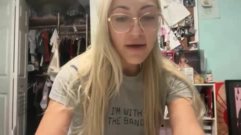 baby online show from 03-01-26, 07:49