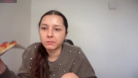 Emma online show from 02-06-25, 11:21