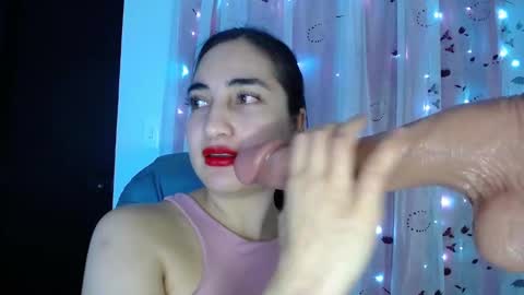 Snapshot of capricornio_16 chatting on 09-19-25, 10:38 CAPRICORNIO online show from 09-19-25, 10:38