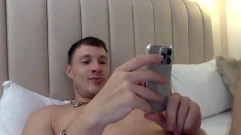 Snapshot of capt_oliver chatting on 12-25-24, 06:52 follow my twitter  online show from 12-25-24, 06:52