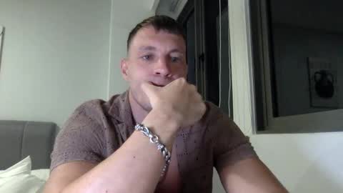 Snapshot of capt_oliver chatting on 01-02-25, 05:29 follow my twitter  online show from 01-02-25, 05:29