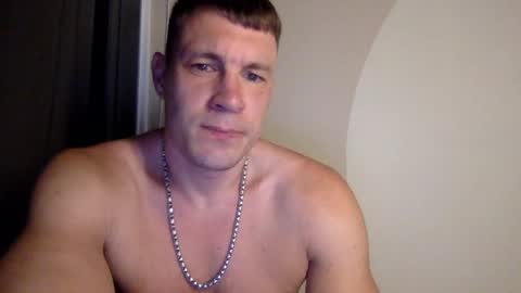 Snapshot of capt_oliver chatting on 01-05-25, 05:09 follow my twitter  online show from 01-05-25, 05:09