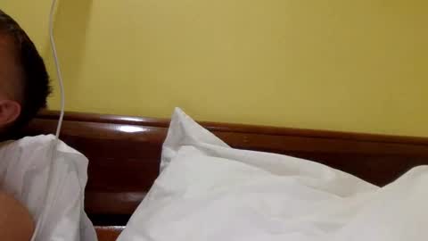 Snapshot of capt_oliver chatting on 01-30-25, 06:10 follow my twitter  online show from 01-30-25, 06:10