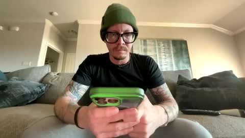 Snapshot of captaincumgun chatting on 02-05-26, 07:51 Captaincumgun online show from 02-05-26, 07:51