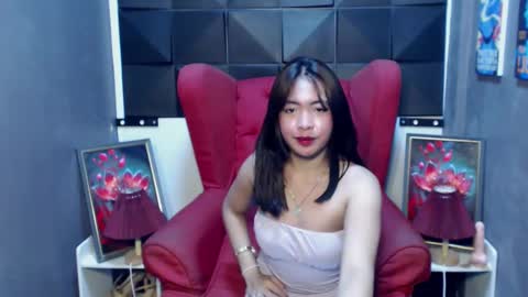 Snapshot of captivatingyumi chatting on 02-10-25, 03:13 Yumi Aera online show from 02-10-25, 03:13