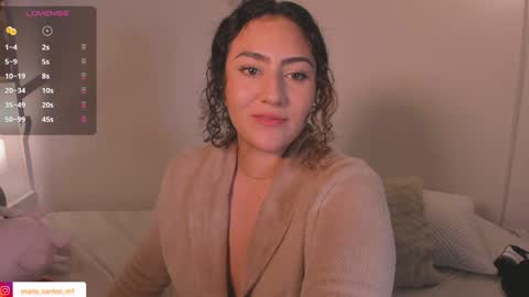 Snapshot of caramel__ chatting on 12-21-24, 01:58 Mara online show from 12-21-24, 01:58