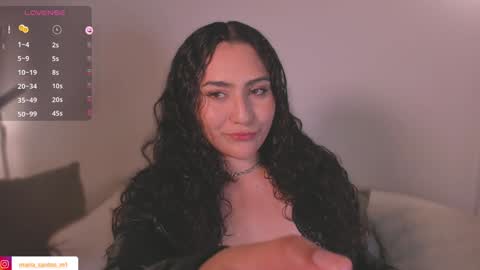 Snapshot of caramel__ chatting on 01-18-25, 11:22 Mara online show from 01-18-25, 11:22