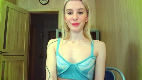 caramel online show from 01-19-25, 06:43