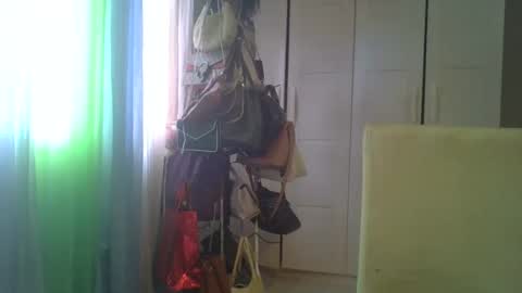 Snapshot of caramelchoc81 chatting on 02-07-25, 12:17 candylious81 online show from 02-07-25, 12:17