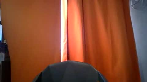 Snapshot of caramelchoc81 chatting on 09-17-25, 01:02 candylious81 online show from 09-17-25, 01:02