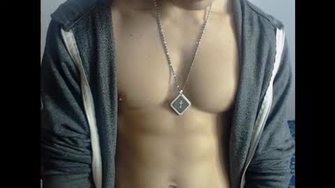 carapalida9008 online show from 09-26-25, 10:47