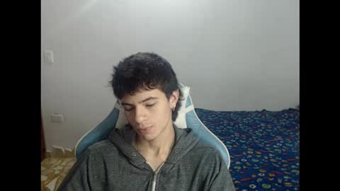 carapalida9008 online show from 10-03-25, 03:42