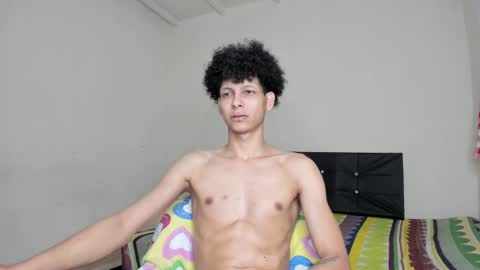 Snapshot of cardrey05 chatting on 03-12-25, 08:41 Carlos and Cristian online show from 03-12-25, 08:41