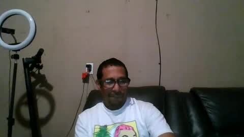 Adams huge online show from 11-30-25, 05:44