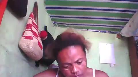 Snapshot of carinesexy69 chatting on 12-06-24, 11:00 carinesexy69 online show from 12-06-24, 11:00