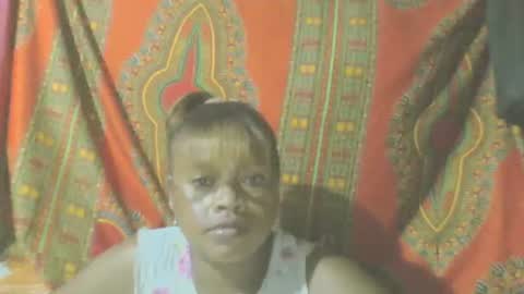 Snapshot of carinesexy69 chatting on 12-14-24, 01:28 carinesexy69 online show from 12-14-24, 01:28