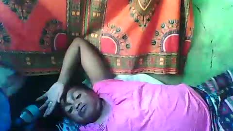 Snapshot of carinesexy69 chatting on 12-21-24, 07:24 carinesexy69 online show from 12-21-24, 07:24