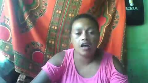 Snapshot of carinesexy69 chatting on 01-11-25, 10:29 carinesexy69 online show from 01-11-25, 10:29