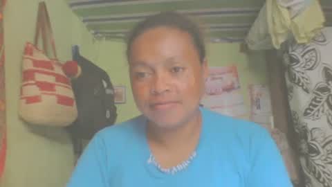 Snapshot of carinesexy69 chatting on 02-04-25, 10:54 carinesexy69 online show from 02-04-25, 10:54