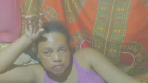 Snapshot of carinesexy69 chatting on 02-13-25, 07:10 carinesexy69 online show from 02-13-25, 07:10