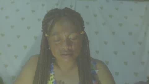 Snapshot of carinesexy69 chatting on 09-22-25, 12:51 carinesexy69 online show from 09-22-25, 12:51