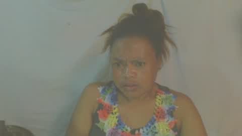 Snapshot of carinesexy69 chatting on 10-16-25, 05:08 carinesexy69 online show from 10-16-25, 05:08