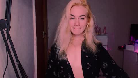 Carin online show from 10-01-25, 07:42