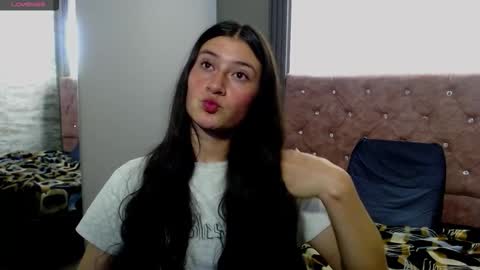 Carito online show from 12-21-25, 03:02